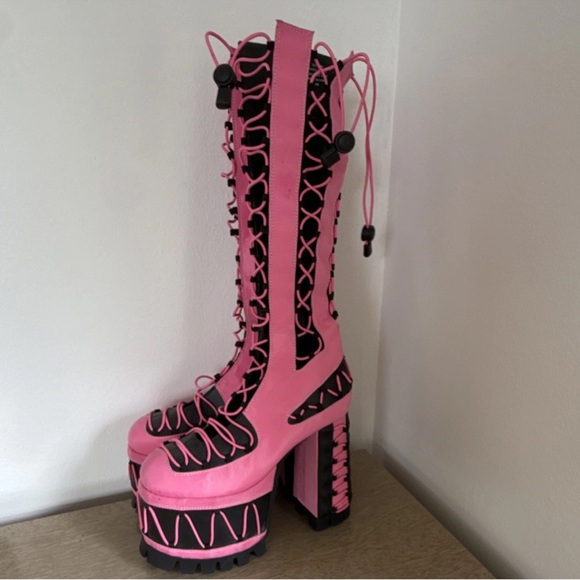 Dolls Kill Shoes - Dolls Kill Stylish Pink and Black Lace Up Zipper Heel Platform Women's Boots